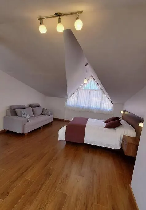Departamento Duplex A 1.5Km Del Centro Historico Apartment Cuenca 0*,